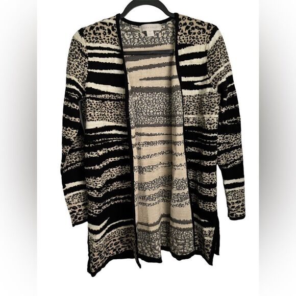 Laura Ashley SZ Medium Petite Animal Print Cardigan Sweater Hook & Eye Closure - Picture 2 of 7